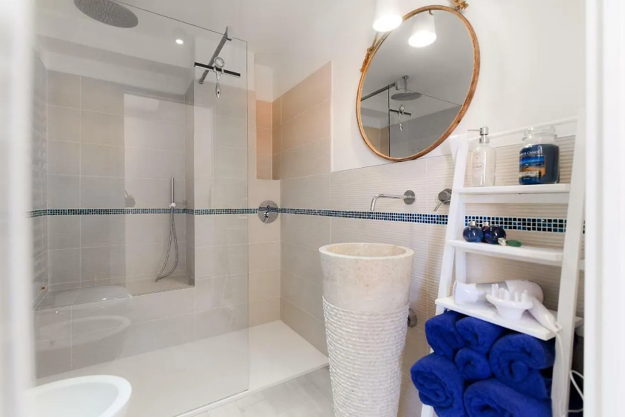 Ül Laghèe Blevio Apartments